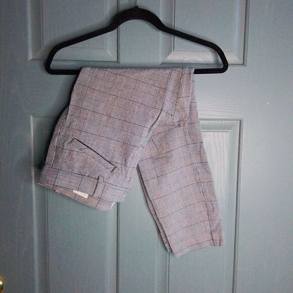 Gap, signature skinny ankle, black and red plaid, women's size 10 - Picture 2 of 8